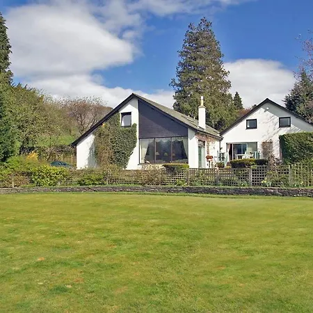 Lakefield House Feriehus