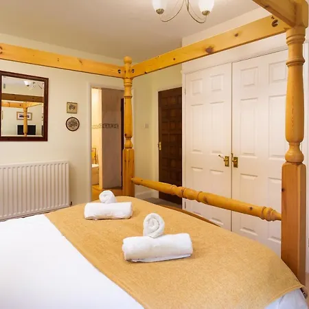 別荘 Lakefield House ホークスヘッド